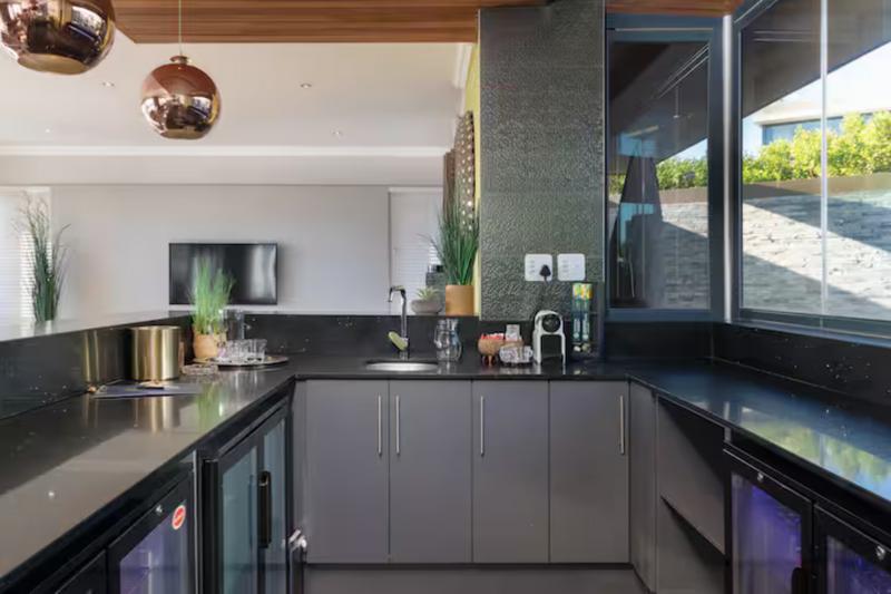 To Let 4 Bedroom Property for Rent in Pinnacle Point Golf Estate Western Cape